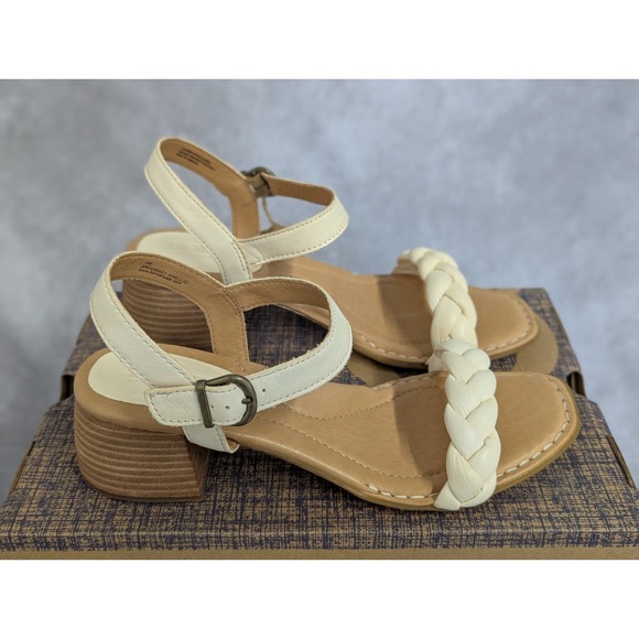 Born Simone Women's Size 9 – White Leather Flats – Slip-On Style(#A23) - Picture 2 of 5